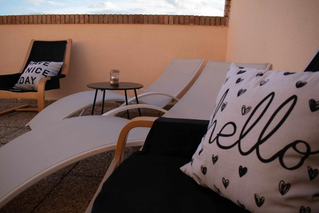 Atico Con Vistas Al Castillo Al Lado Del Mar Apartment *